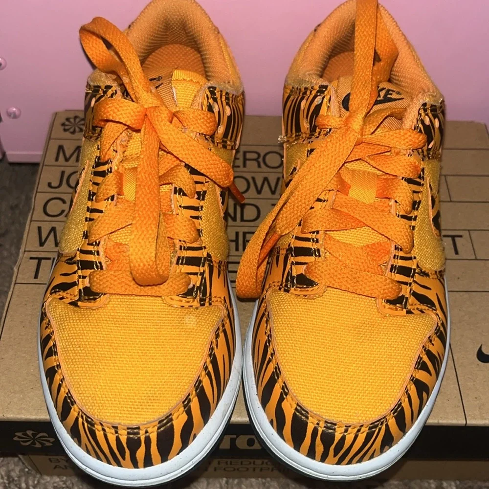 Nike Kids Orange Tiger Print Sneakers